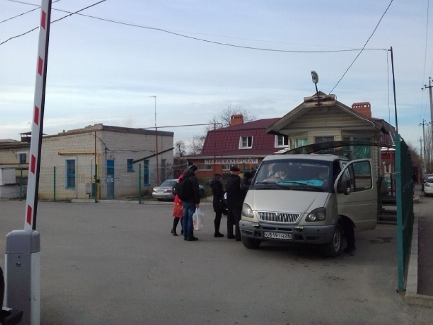 - Водители маршрутки отказались везти меня с 3-летним ребенком до Ставрополя, - житель края