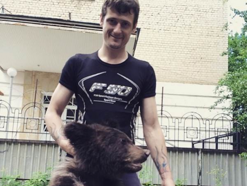 Дрессировщик медведей из приезжего цирка напал на семью с двумя детьми в Ставрополе