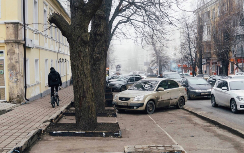 Цветочный рынок на Пушкина превратился в парковку