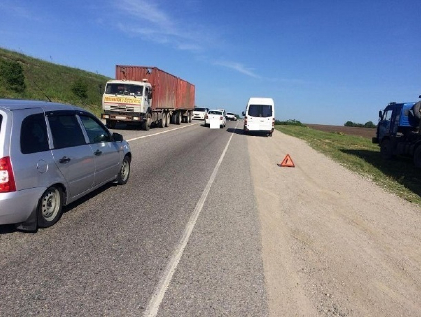 55-летний водитель «Гранты» из КБР погиб в ДТП с «Мерседесом» на Ставрополье 