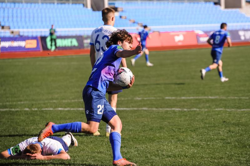 Лучшим молодым футболистом юга России в марте признан динамовец из Ставрополя Сергей Кочканян