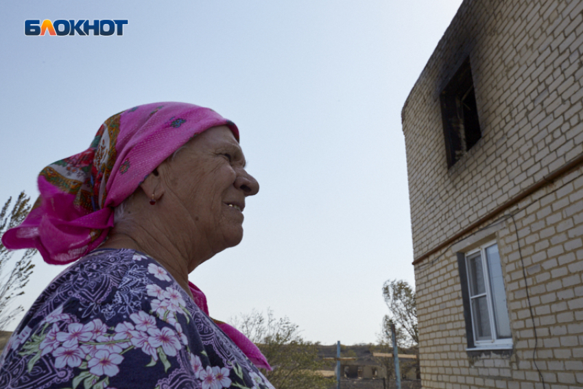 Оставшимся без жилья из-за пожара под Ставрополем погорельцам выплатили 10 тысяч рублей