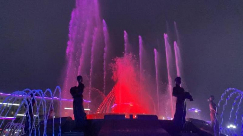 На открытии сезона фонтанов в Ставрополе аншлаг