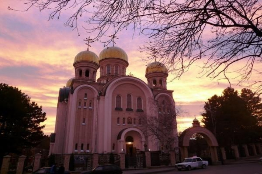 Экс-начальница церковного хора Пятигорска считает себя жертвой крупного секс-скандала