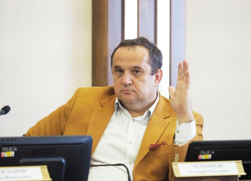 Ставропольский депутат Валерий Черницов проводил встречи с избирателями и дарил подарки