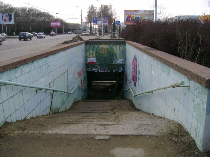 Власти Ставрополя вкрутили лампочки в подземном переходе на Кулакова