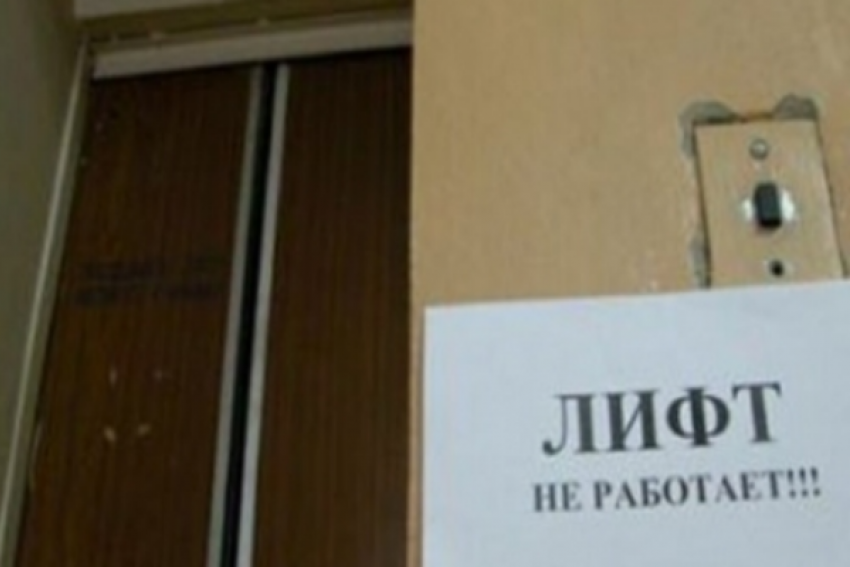 Серьезные травмы получают жители дома из-за неисправного лифта в Ставрополе