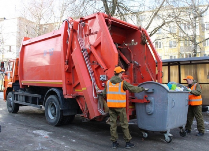 В первый день января многие города и села Ставрополья останутся без мусоровозов