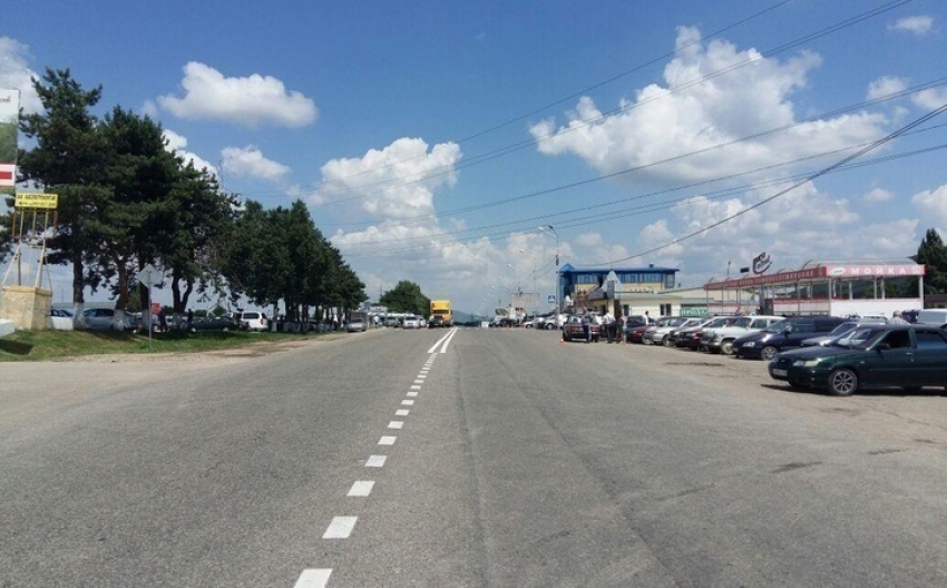 Школьница отпустила руку матери и попала под авто в Пятигорске