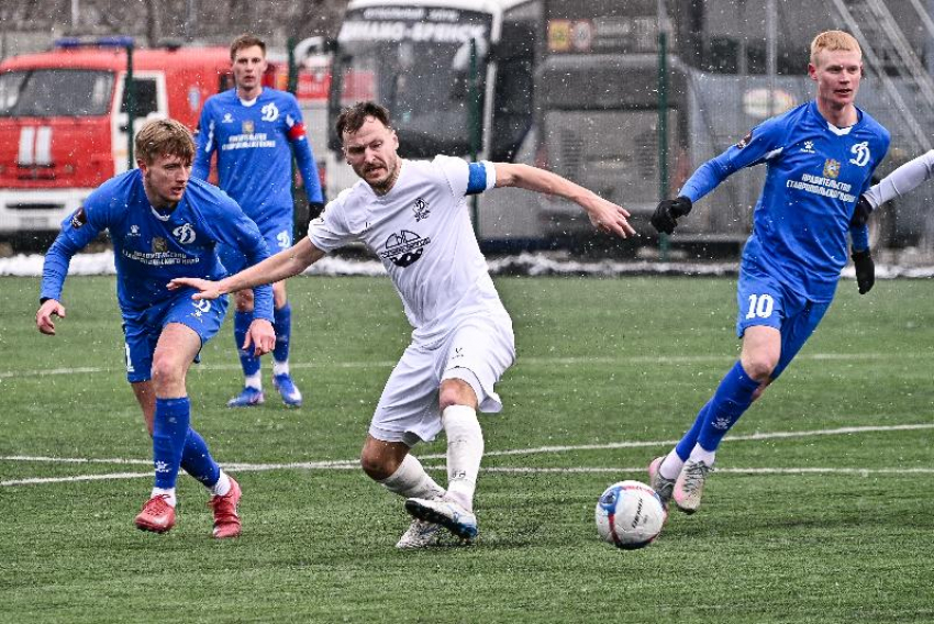 «Это весенний футбол»: подводим итоги 1 тура национального первенства в «серебре»