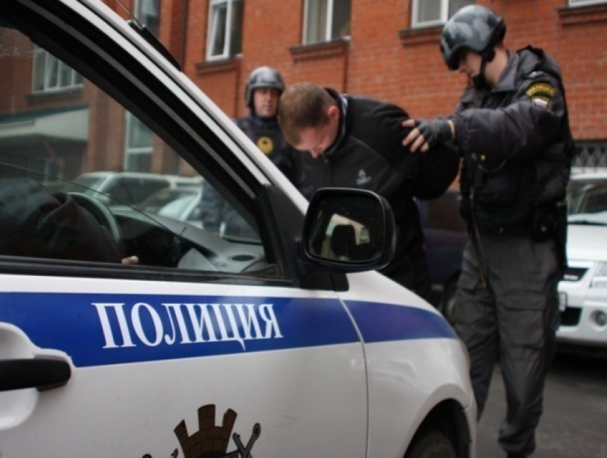 Зарвавшегося начальника ведомственной охраны подозревают в сборе дани с подчиненных на Ставрополье