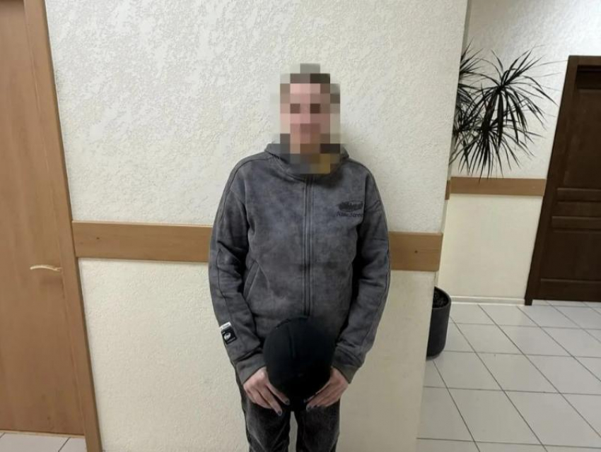 Орудовала в масках и перчатках: члена вооруженной банды налетчиков на КМВ задержали оперативники 