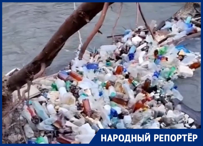 Скоро будет как в Индии? Реку из пластикового мусора нашли на Ставрополье местные жители