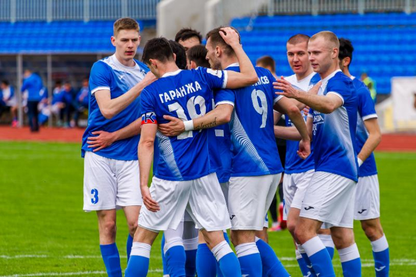 Футболисты ставропольского «Динамо» отпраздновали дебютный успех в 2022 году