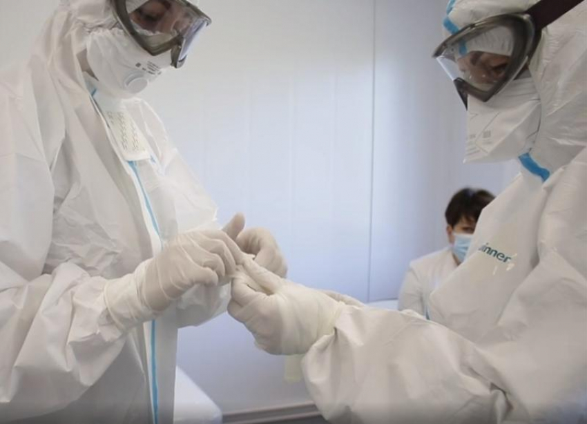 Хочется все бросить: врачи ставропольской инфекционки о работе в пандемию
