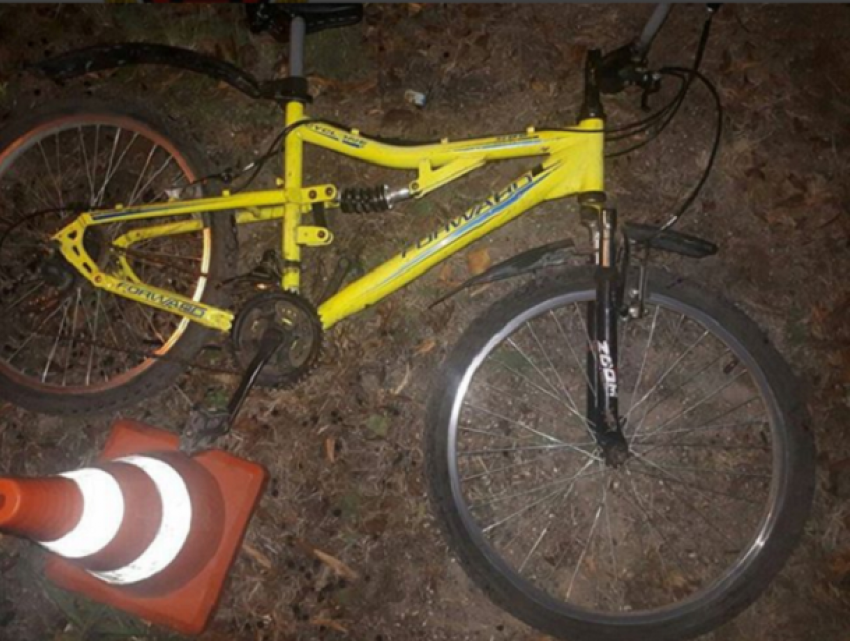 Неопытный водитель сбил подростка на велосипеде на Ставрополье 