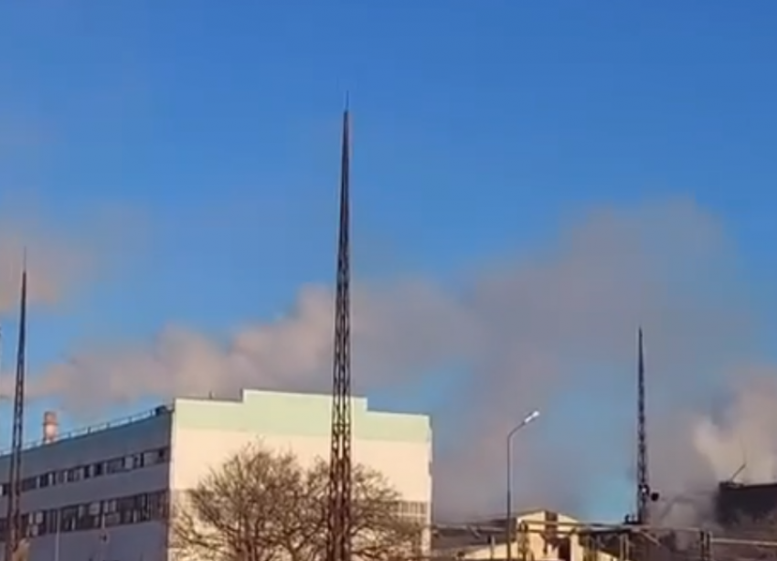 «Город просто задыхается»: жители Лермонтова пожаловались на выбросы металлургического завода 