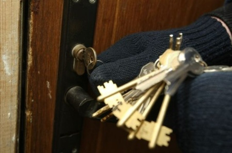 На Ставрополье вор воспользовался ключом от квартиры