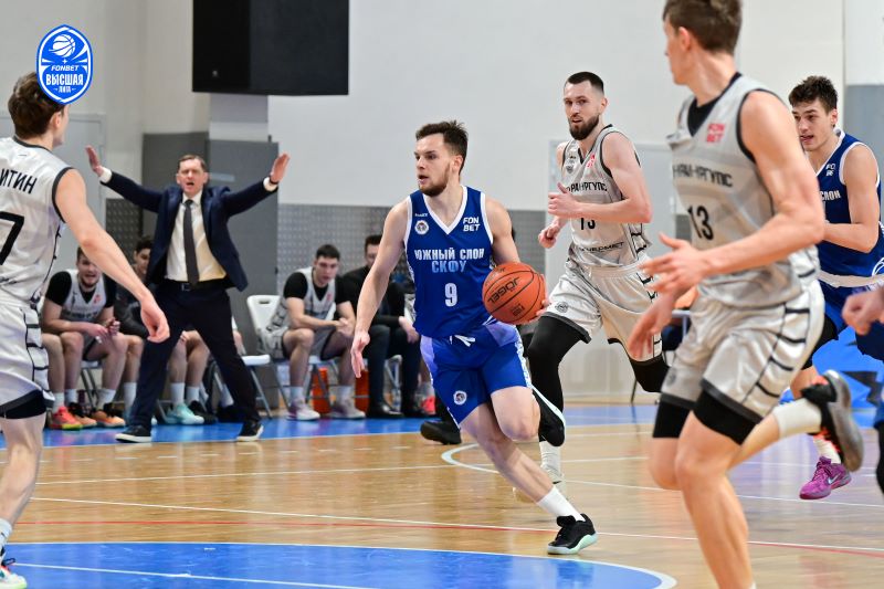 Алексей Навойчик