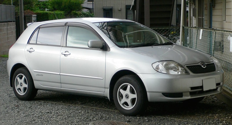 2001_Toyota_Corolla-Runx_01.jpg